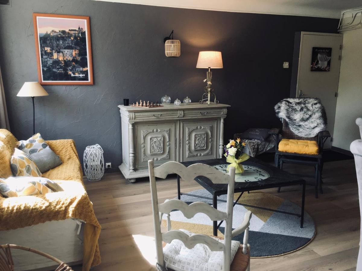 Auberge Du Relais D Auniac Hotel Bar Restaurant Piscine アングラール・ノザック エクステリア 写真