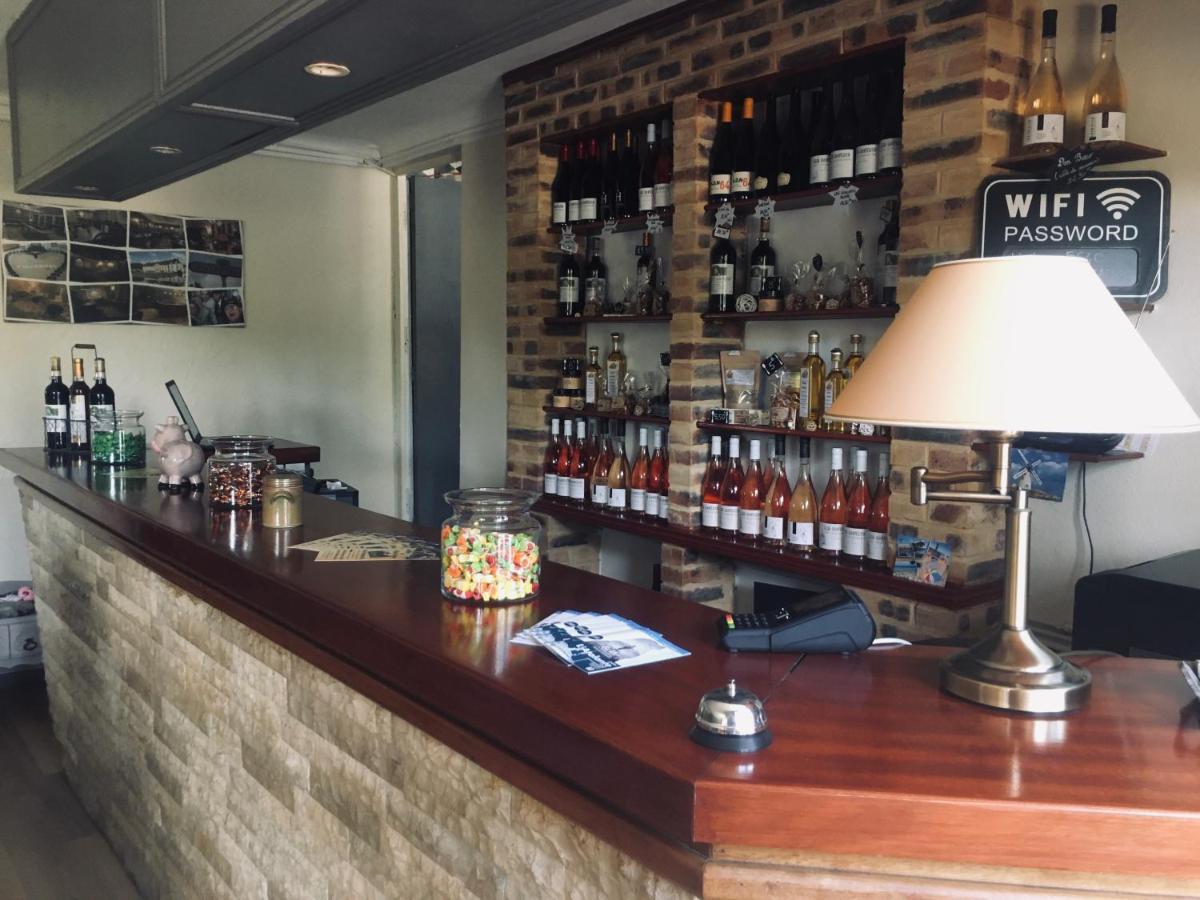 Auberge Du Relais D Auniac Hotel Bar Restaurant Piscine アングラール・ノザック エクステリア 写真